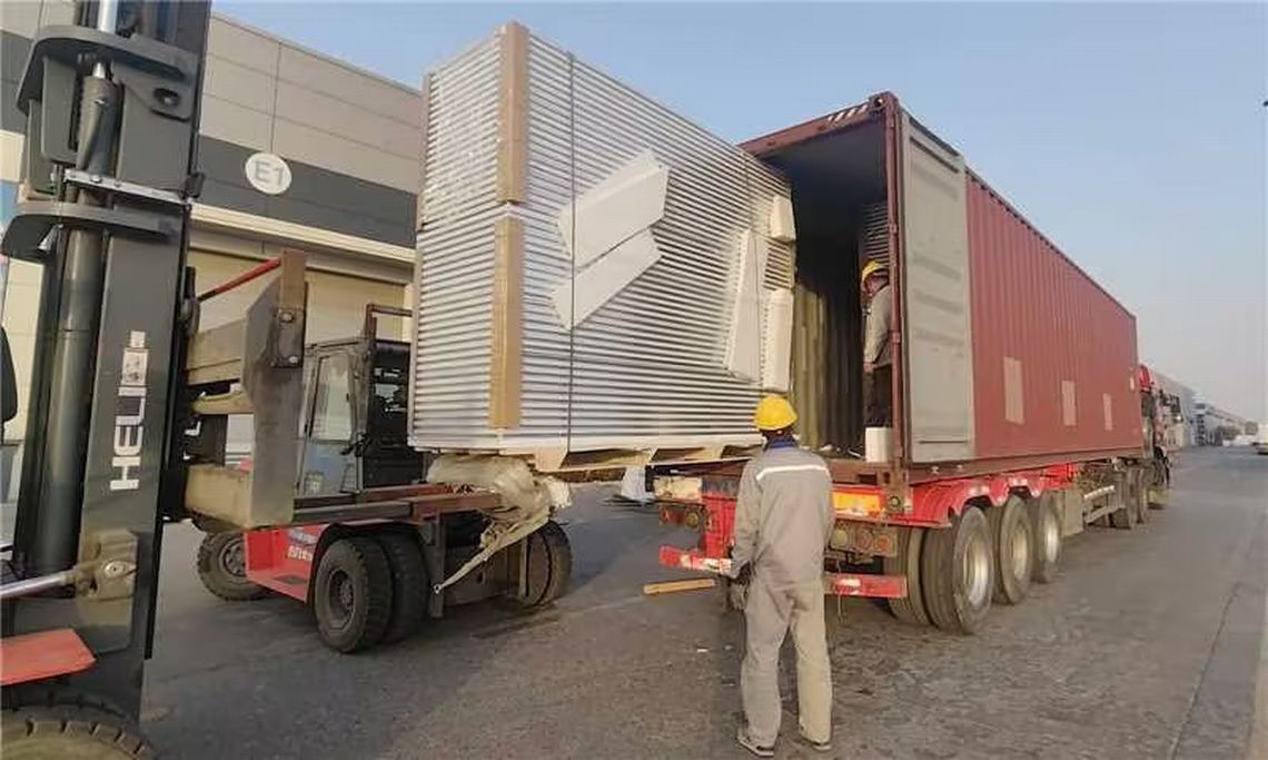 Loading of the sandwich panel2